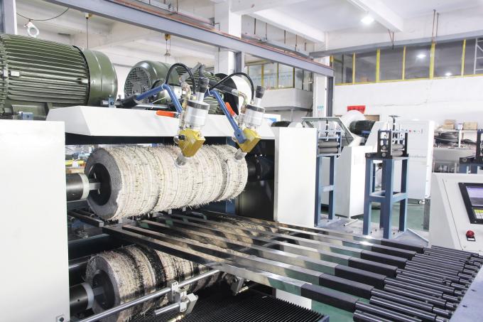 8k καθρέφτης γραμμής τρίχας σύρματος Τελειοποίηση αυτόματο μεταλλικό σωλήνα / σωλήνα τετράγωνο / στρογγυλό μηχανή γυάλωσης για την τελική επιφάνεια 6