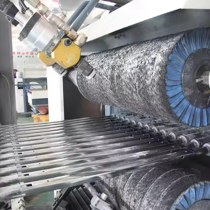 8k καθρέφτης γραμμής τρίχας σύρματος Τελειοποίηση αυτόματο μεταλλικό σωλήνα / σωλήνα τετράγωνο / στρογγυλό μηχανή γυάλωσης για την τελική επιφάνεια 7