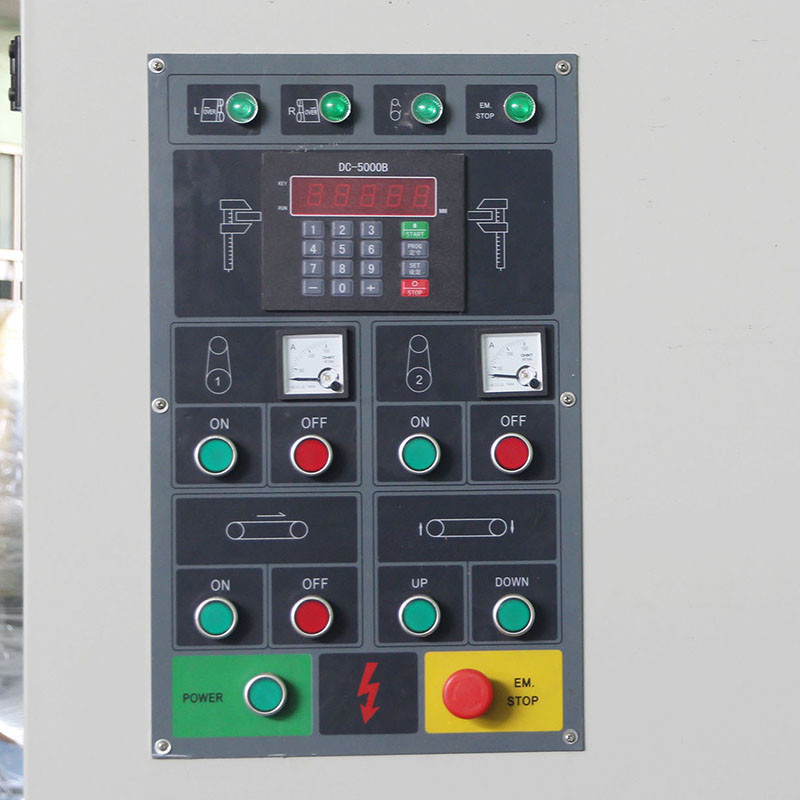 1500MM αυτόματος επίπεδος πυρήνας PLC μηχανών μετάλλων Deburring με τη διευθετήσιμη ζώνη